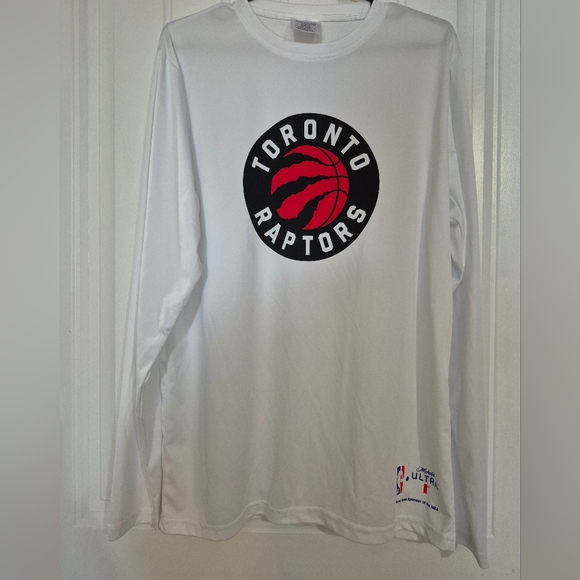 Other - Mens Long Sleeved Toronto Raptors T Shirt Size Medium